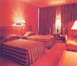 Guo Bin Grand Hotel Wuhan Bagian luar foto